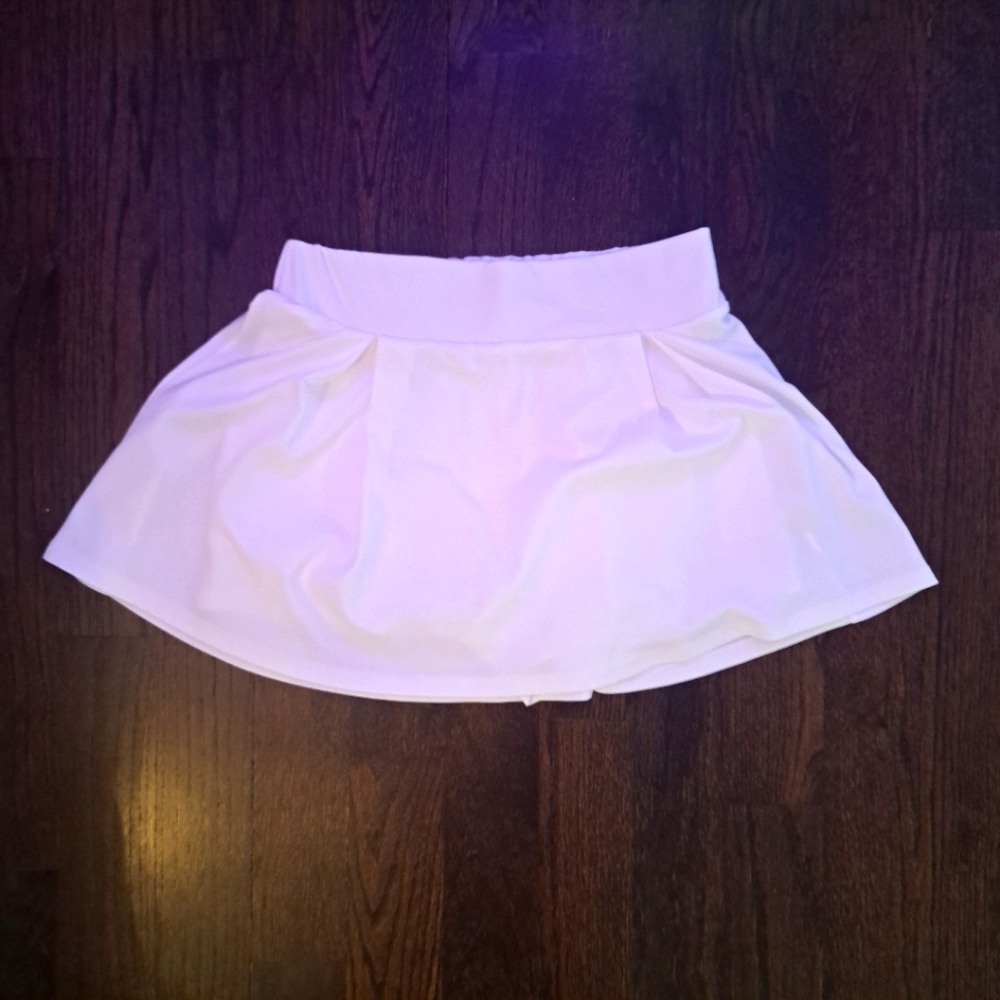 White tennis skirt